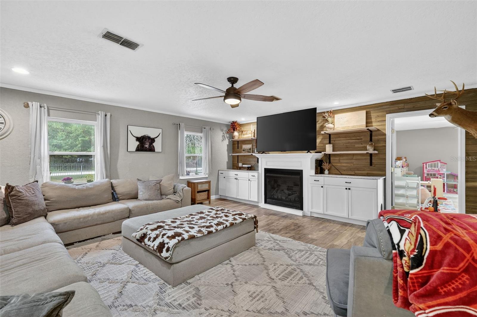 Image 17 of 52 For 14165 26th Terrace