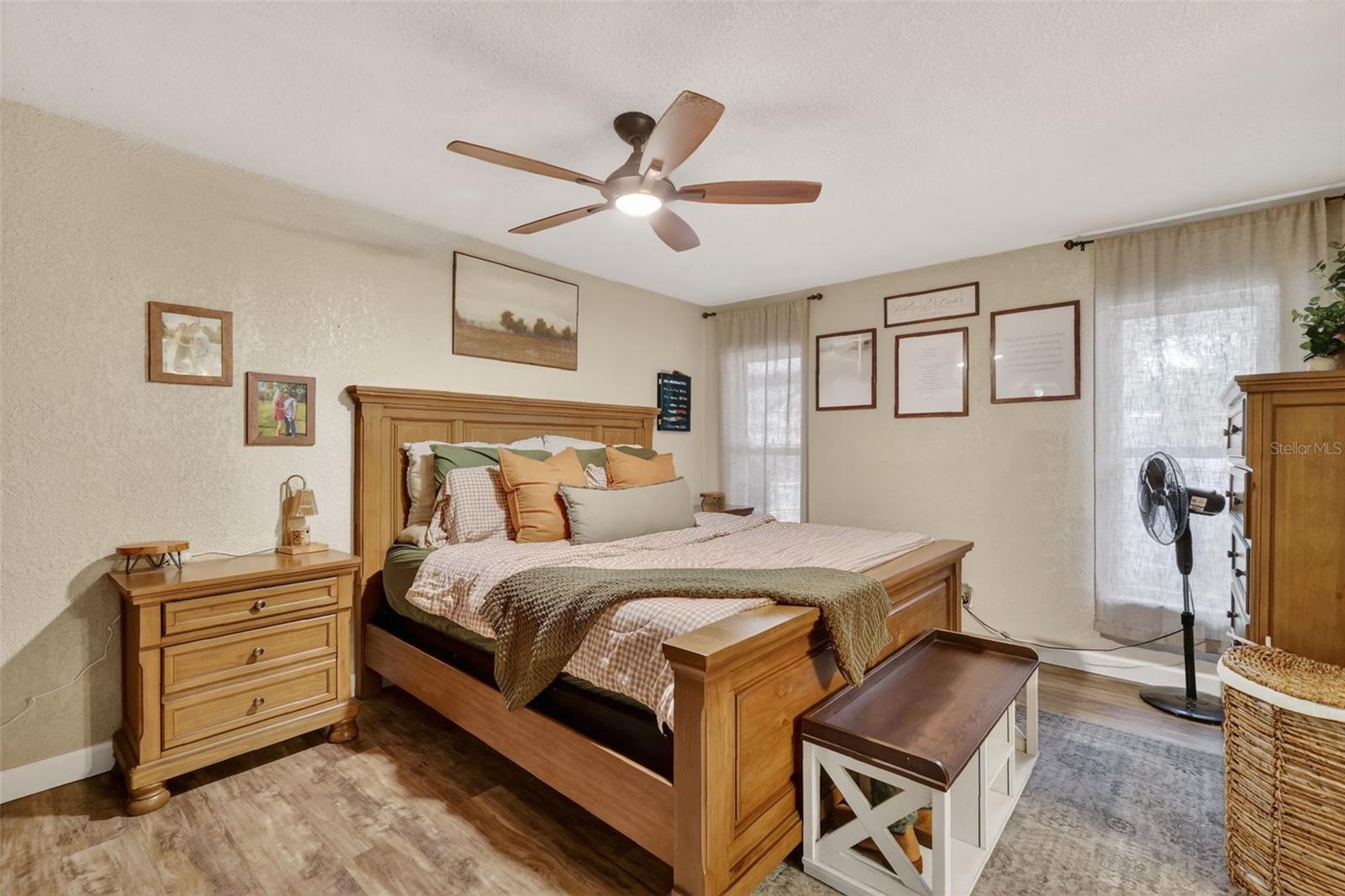 Image 20 of 52 For 14165 26th Terrace