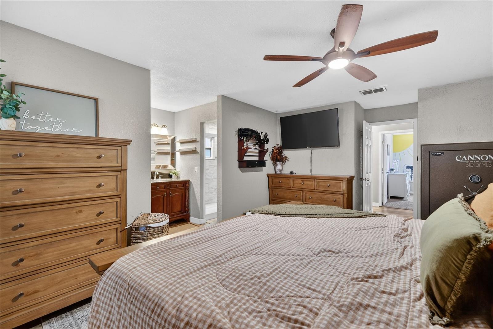 Image 21 of 52 For 14165 26th Terrace