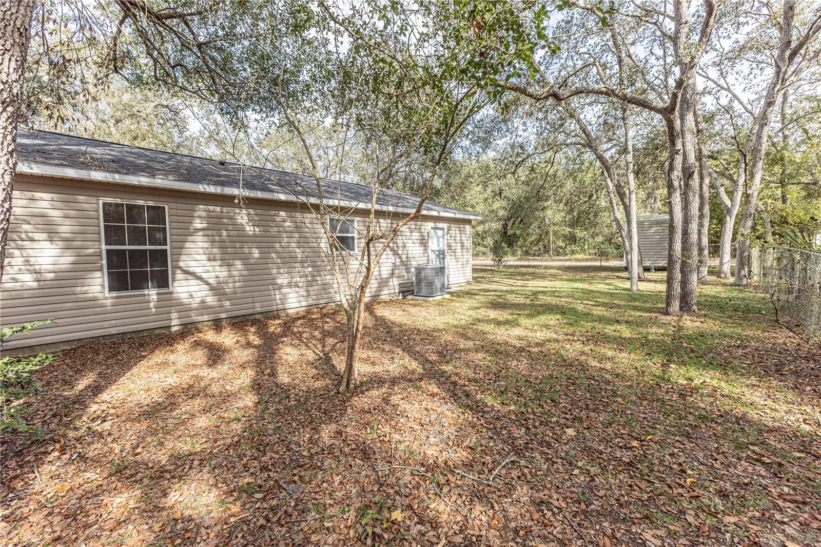 Image 22 of 26 For 4438 Calamondin Street