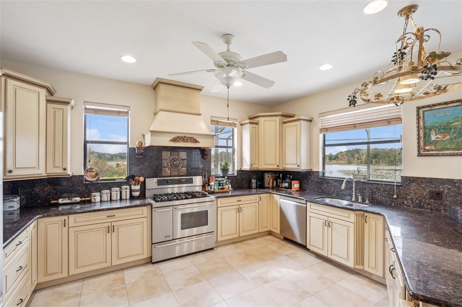 Image 10 of 56 For 19949 Buckhill Road