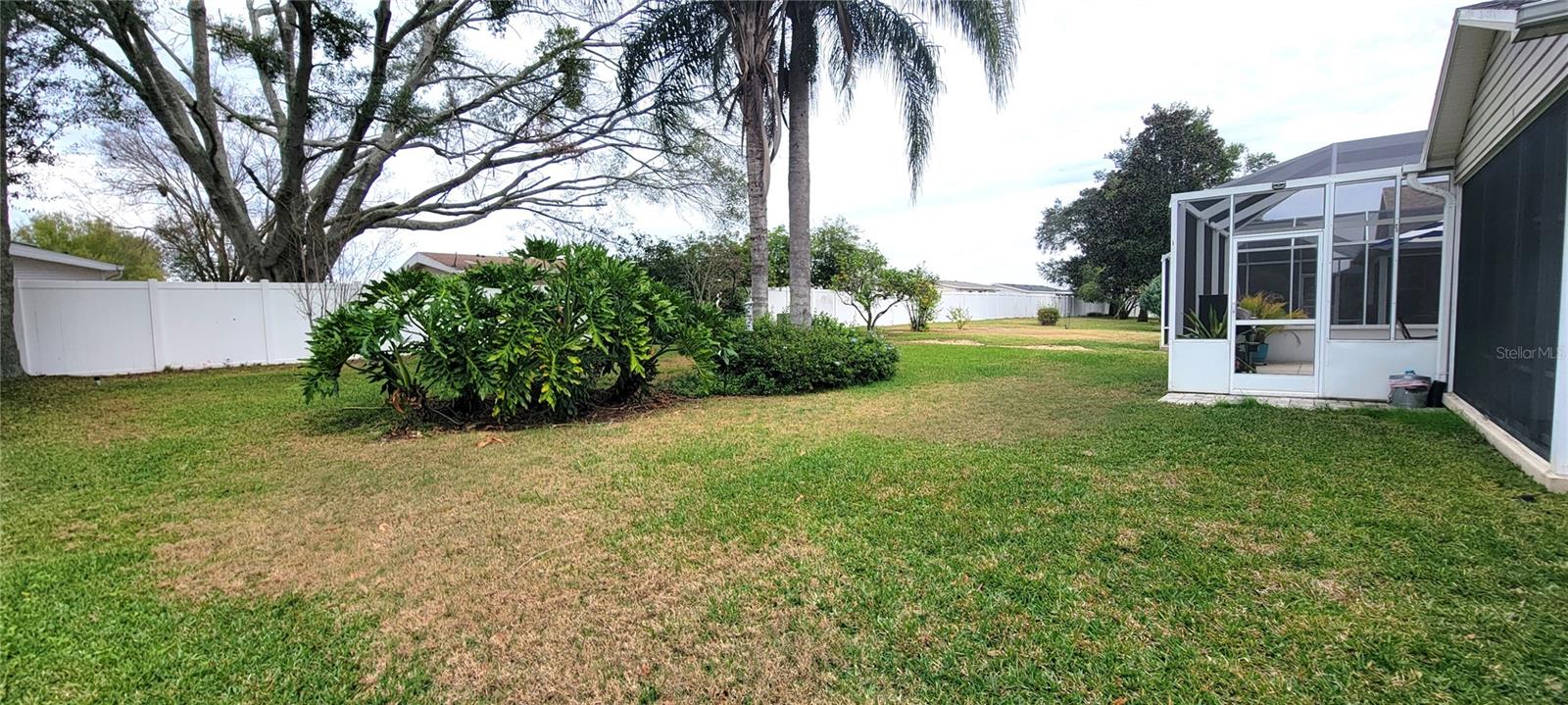 Image 26 of 37 For 16902 96th Chapelwood Circle