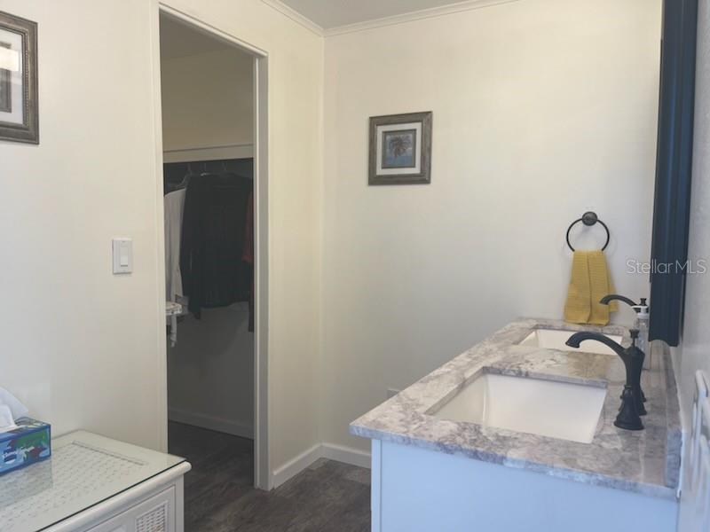 Image 23 of 35 For 91 N Bobwhite Rd