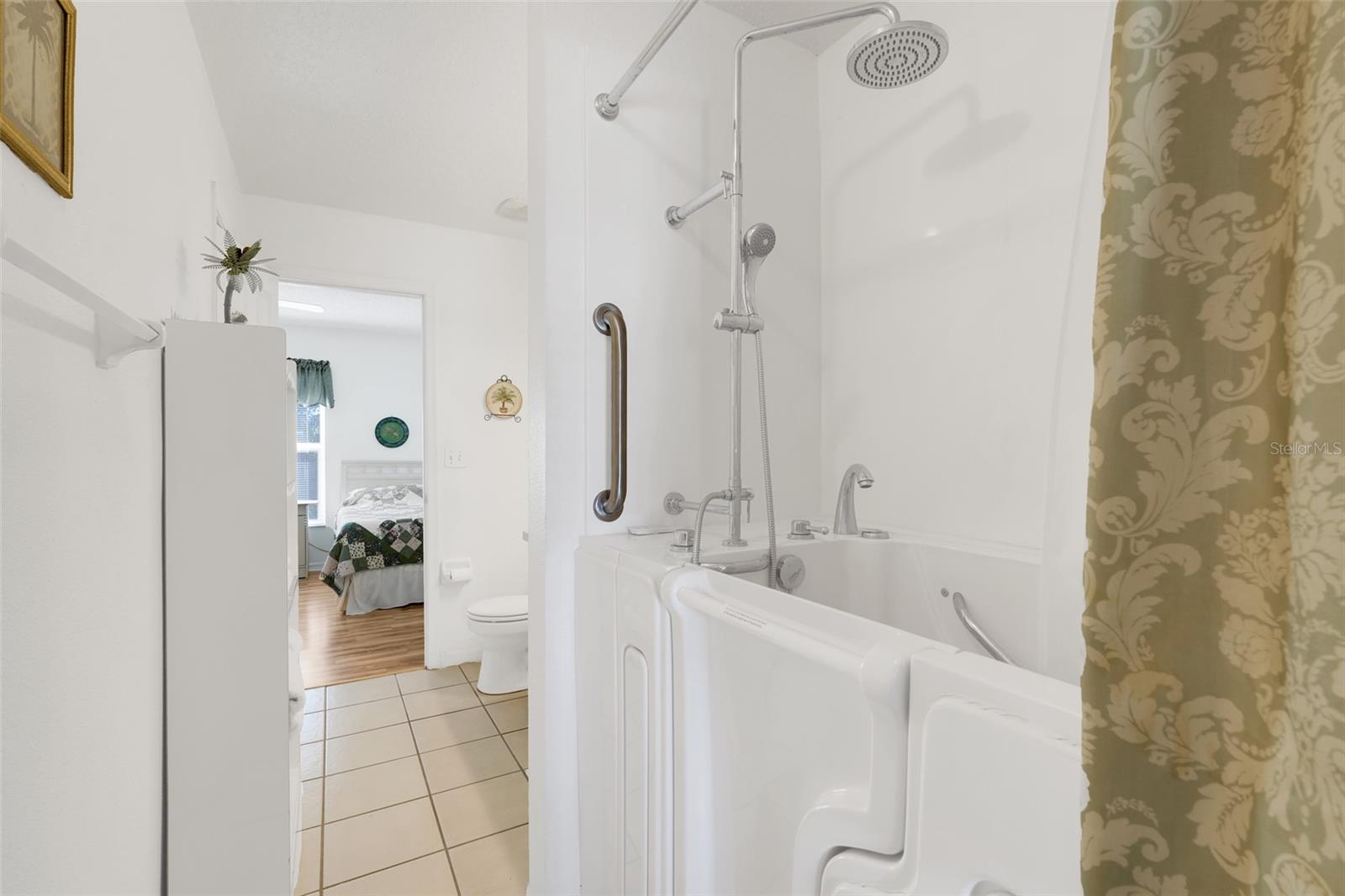 Image 19 of 35 For 5040 Pine Needle Drive