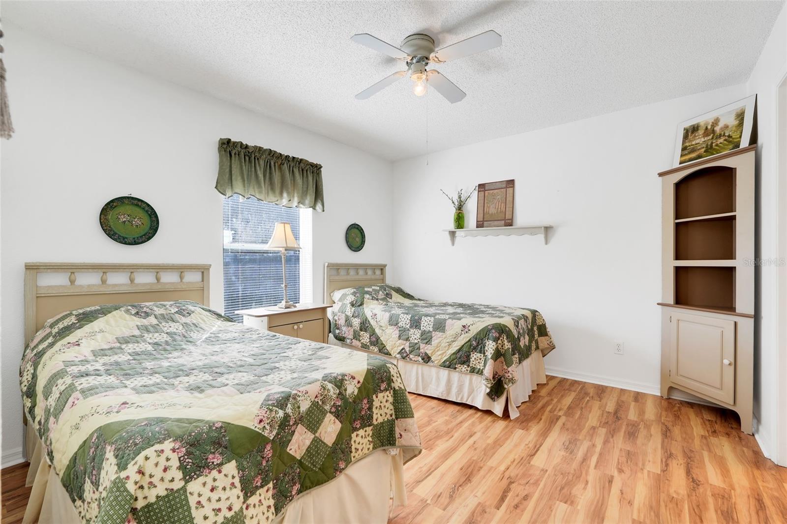 Image 20 of 35 For 5040 Pine Needle Drive