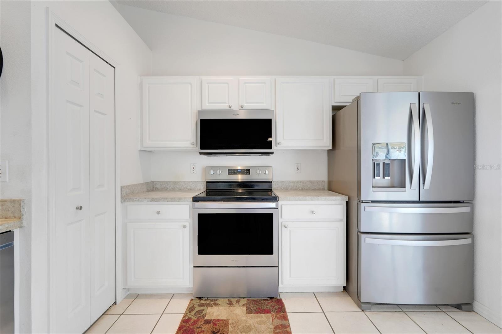 Image 7 of 35 For 5040 Pine Needle Drive