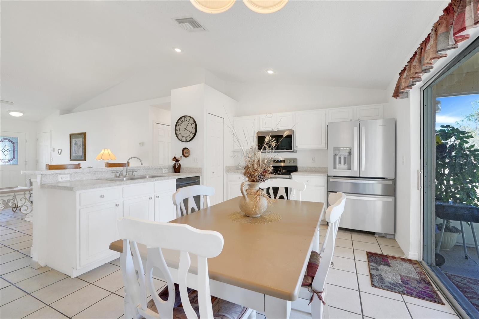 Image 9 of 35 For 5040 Pine Needle Drive