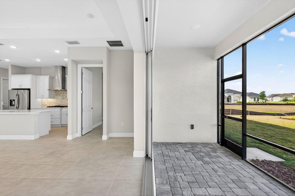 Image 30 of 50 For 8592 Hempstead Way