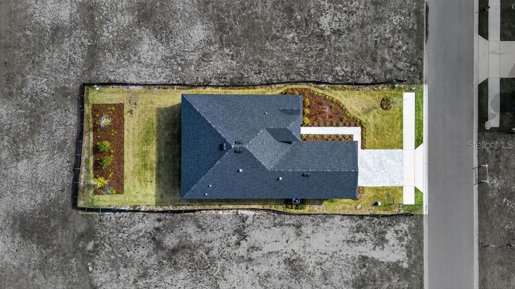 Image 38 of 50 For 8592 Hempstead Way