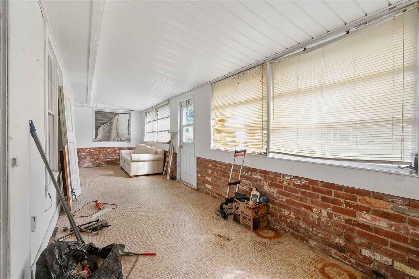 Image 30 of 70 For 470 Ogden Avenue