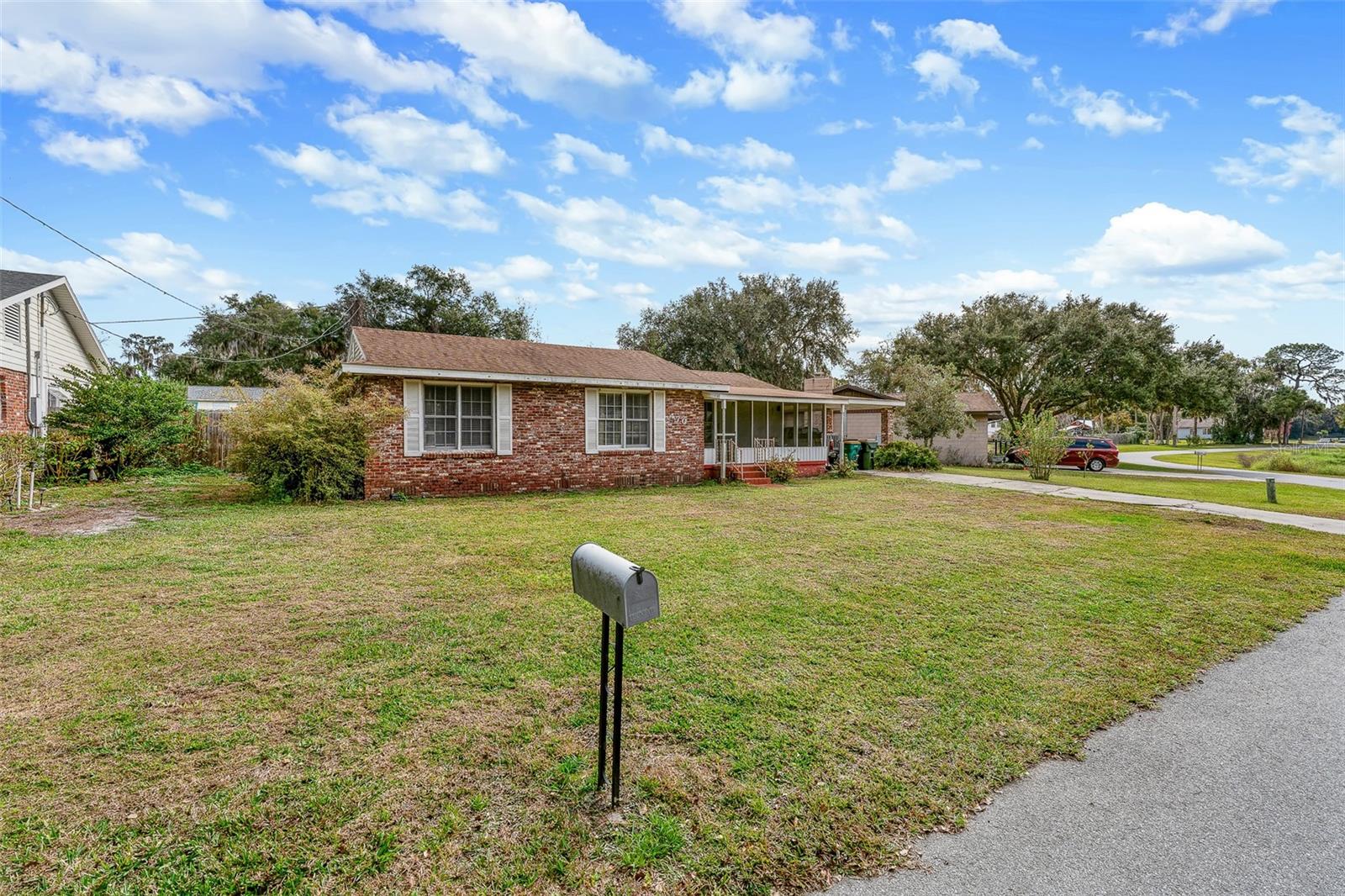 Image 7 of 70 For 470 Ogden Avenue