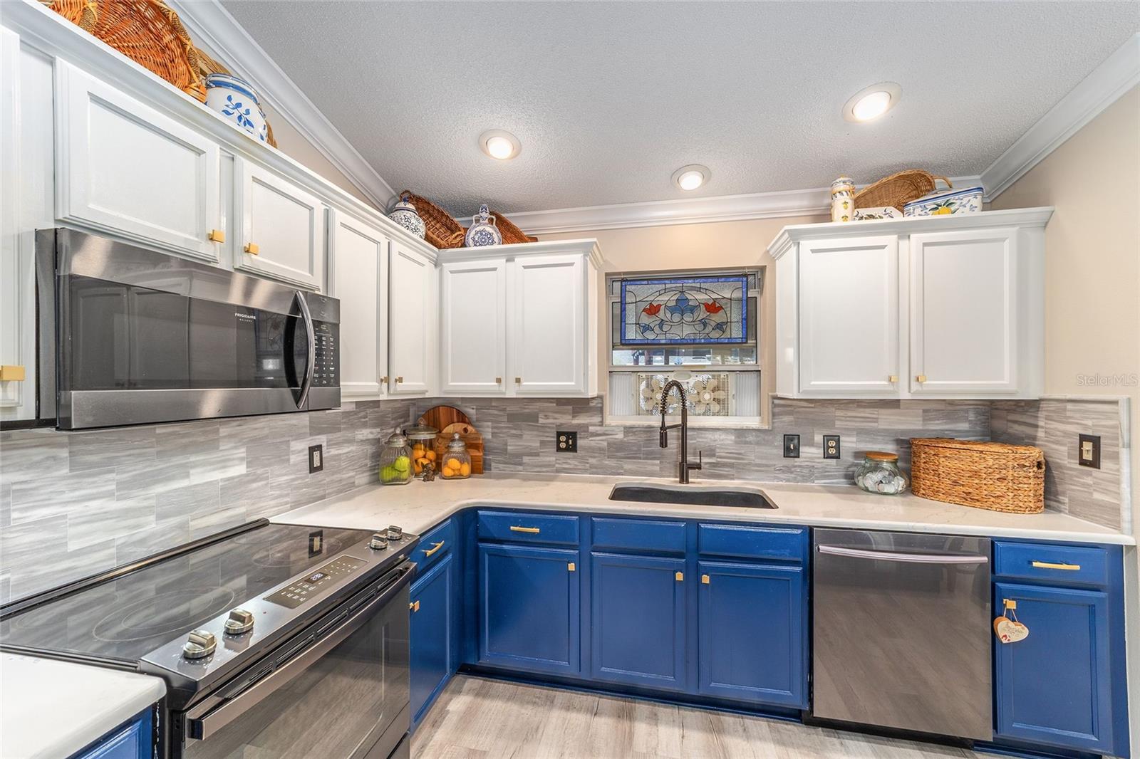 Image 3 of 30 For 1647 Scotch Pine Way