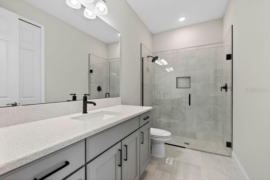 Image 29 of 55 For 2046 Wallingford Loop