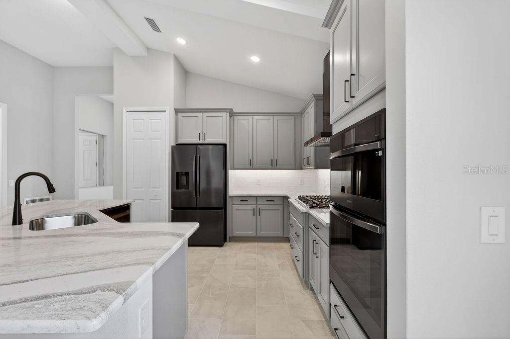 Image 8 of 55 For 2046 Wallingford Loop