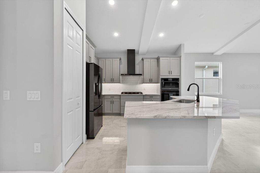 Image 9 of 55 For 2046 Wallingford Loop