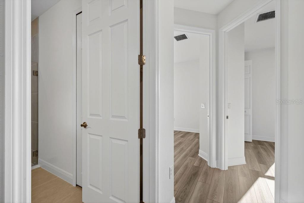 Image 15 of 51 For 3951 Kennebunk Loop