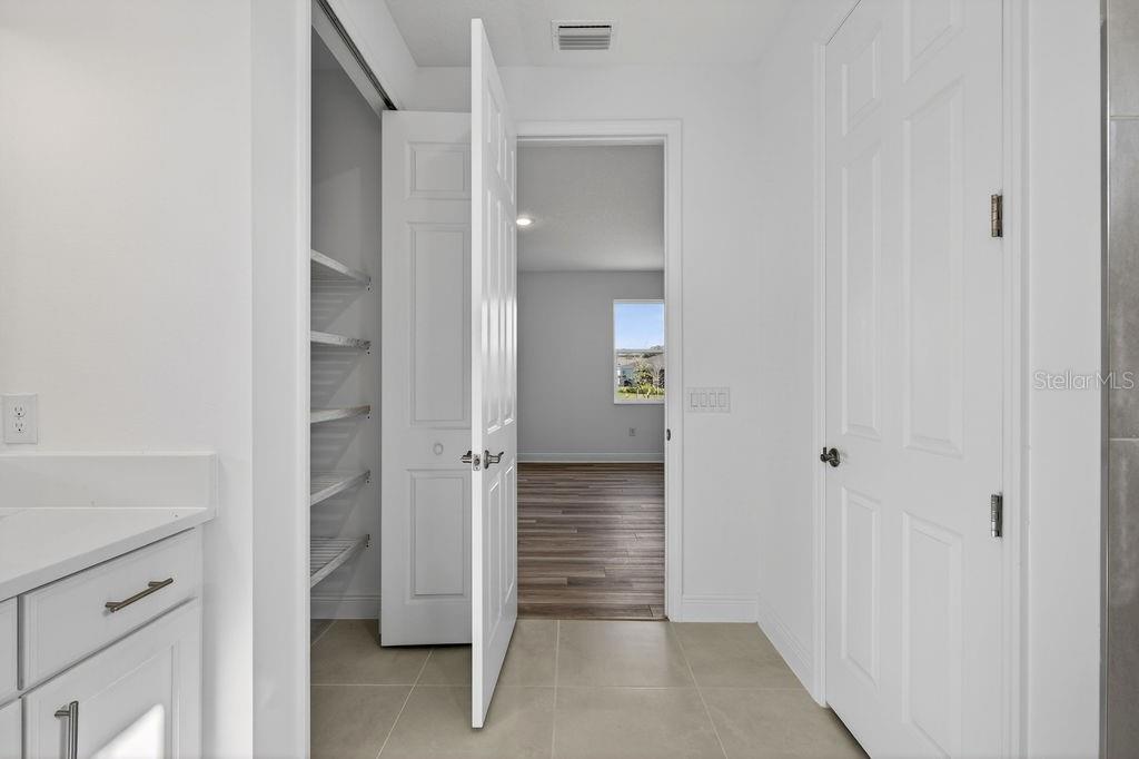 Image 19 of 51 For 3951 Kennebunk Loop