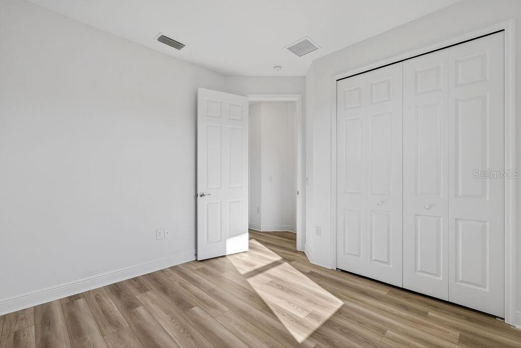 Image 21 of 51 For 3951 Kennebunk Loop