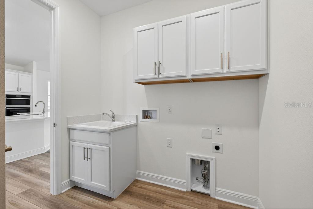 Image 30 of 51 For 3951 Kennebunk Loop