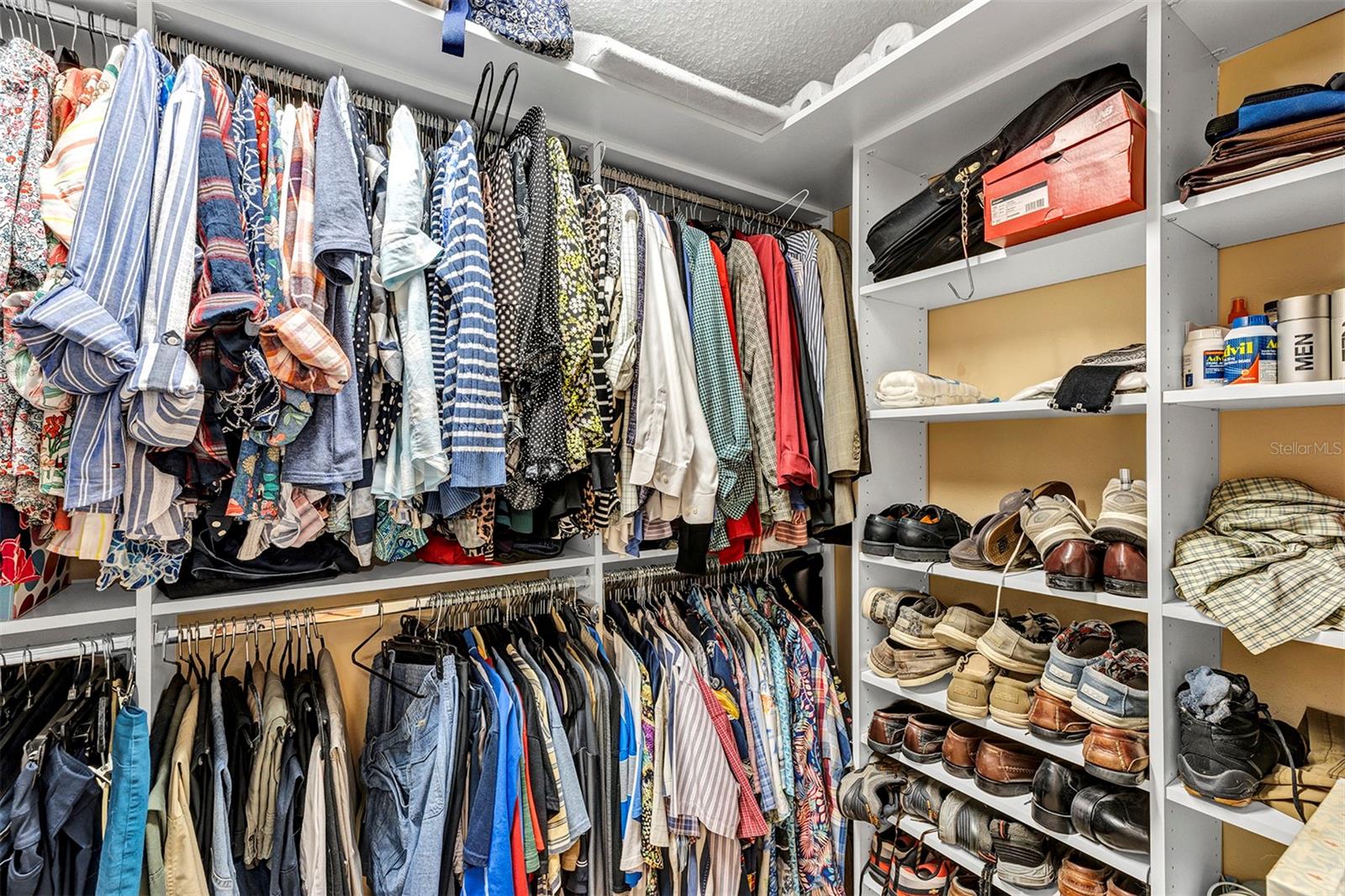 Image 16 of 52 For 26535 Manassas Drive