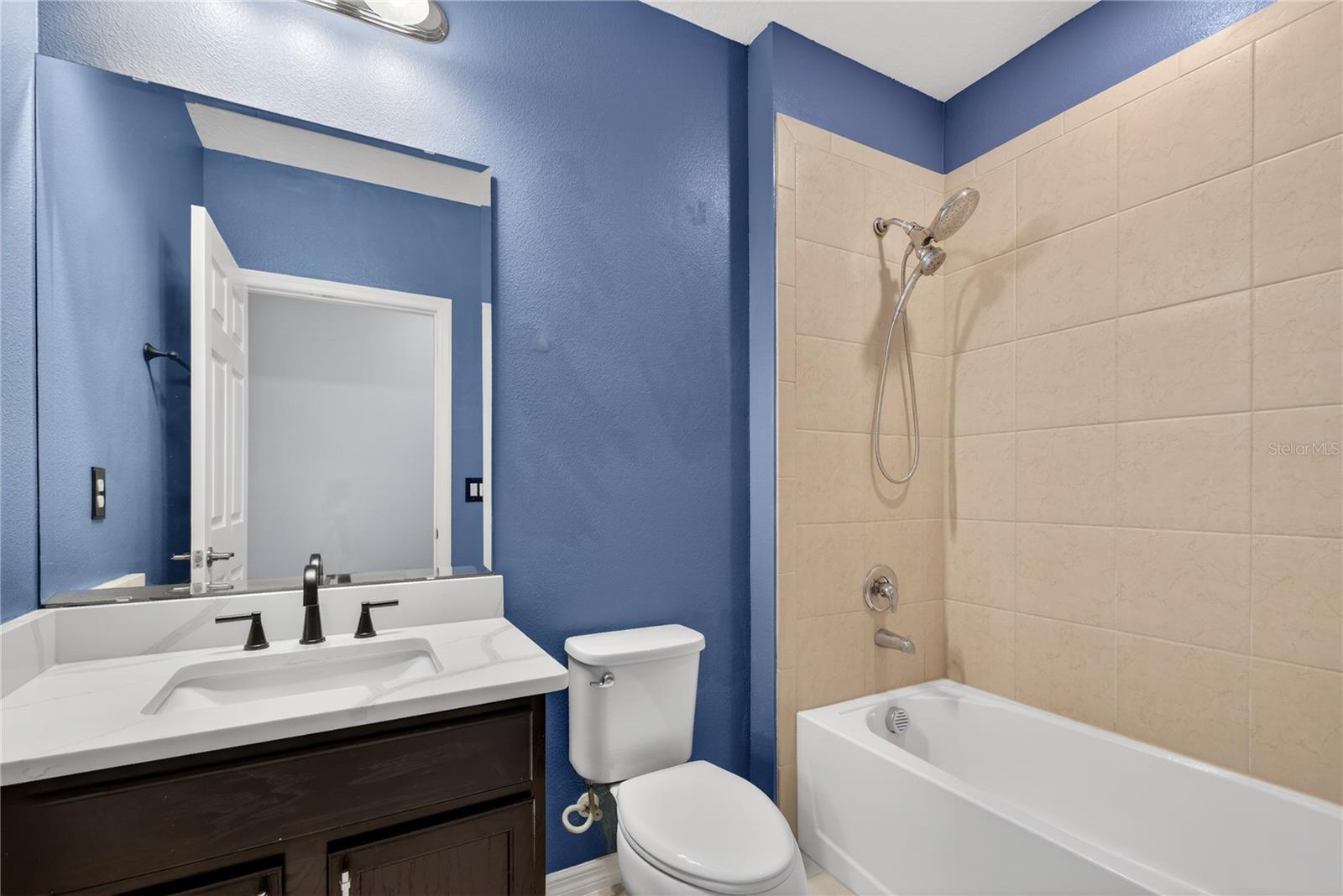 Image 29 of 33 For 3525 Davenport Creek Court