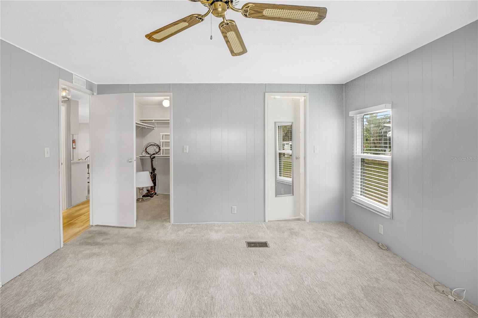 Image 19 of 36 For 11 Orangewood Drive