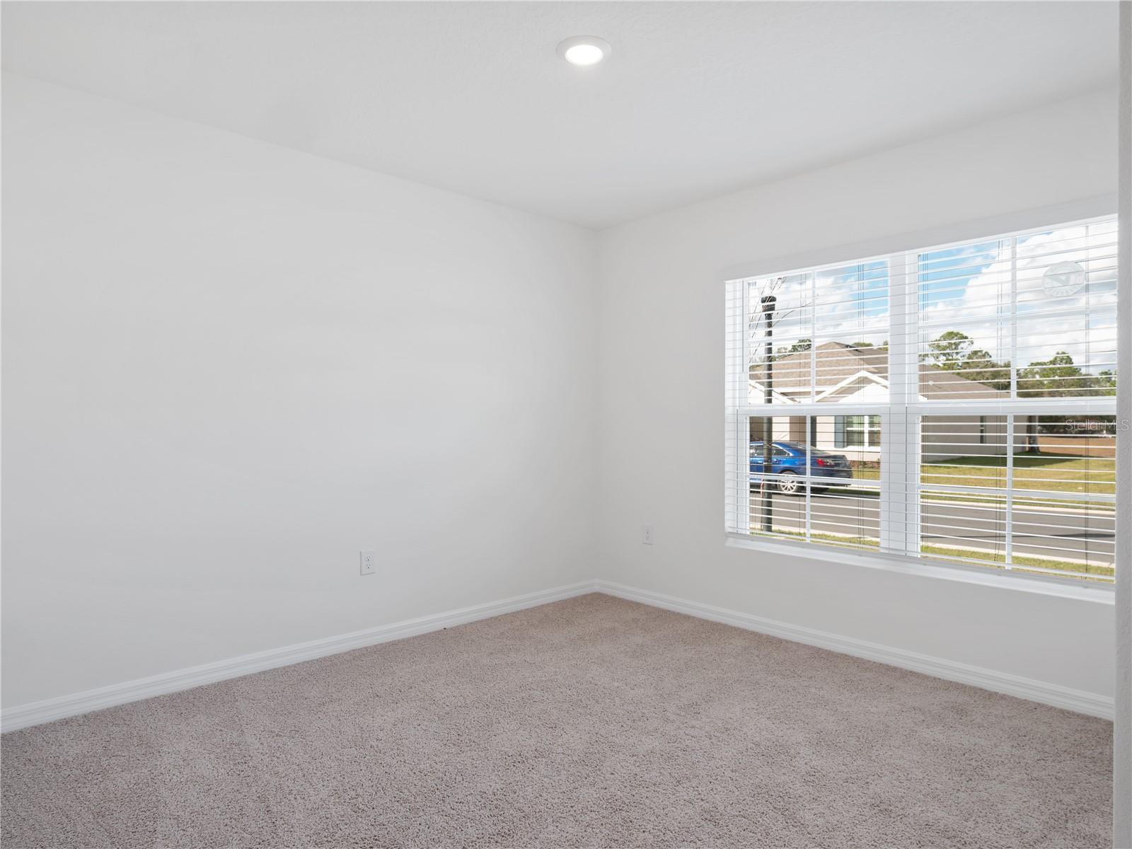 Image 14 of 21 For 15853 101st Circle