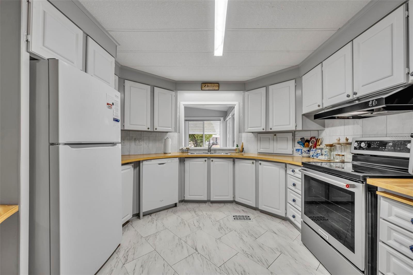 Image 16 of 49 For 60 Kono Circle