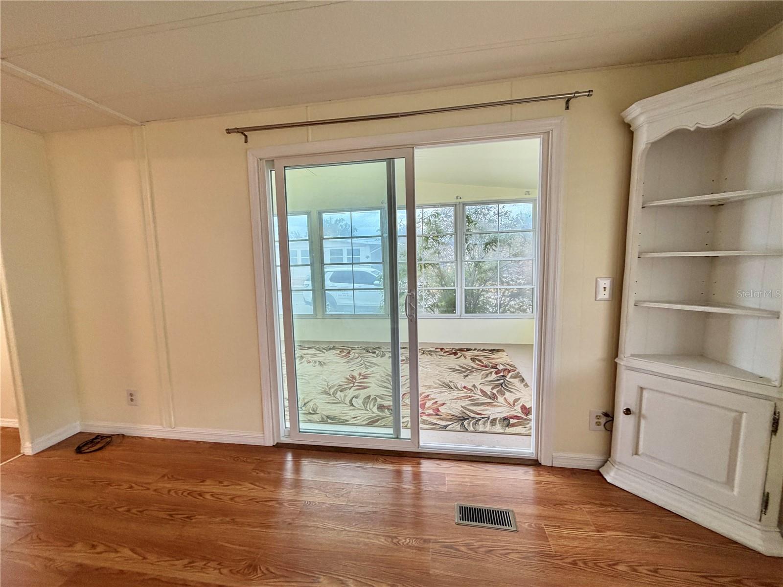 Image 10 of 52 For 121 Dogwood Trail