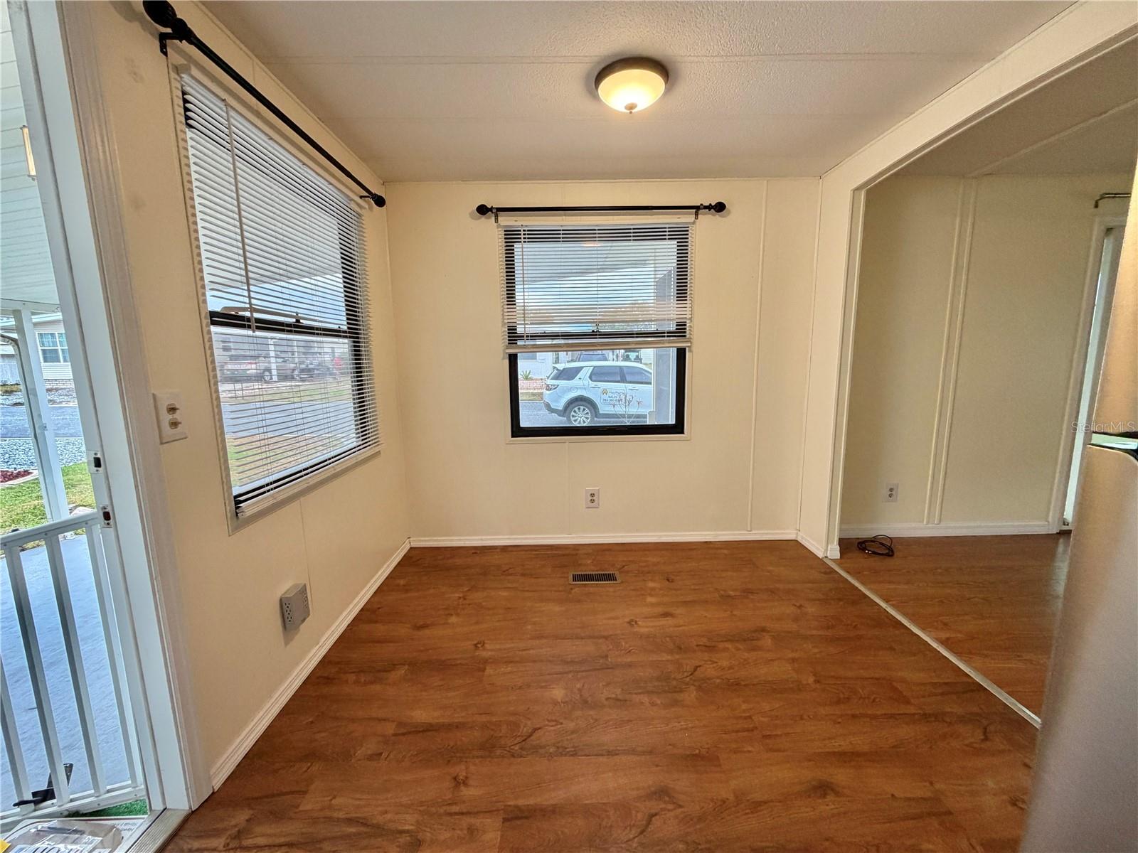 Image 17 of 52 For 121 Dogwood Trail