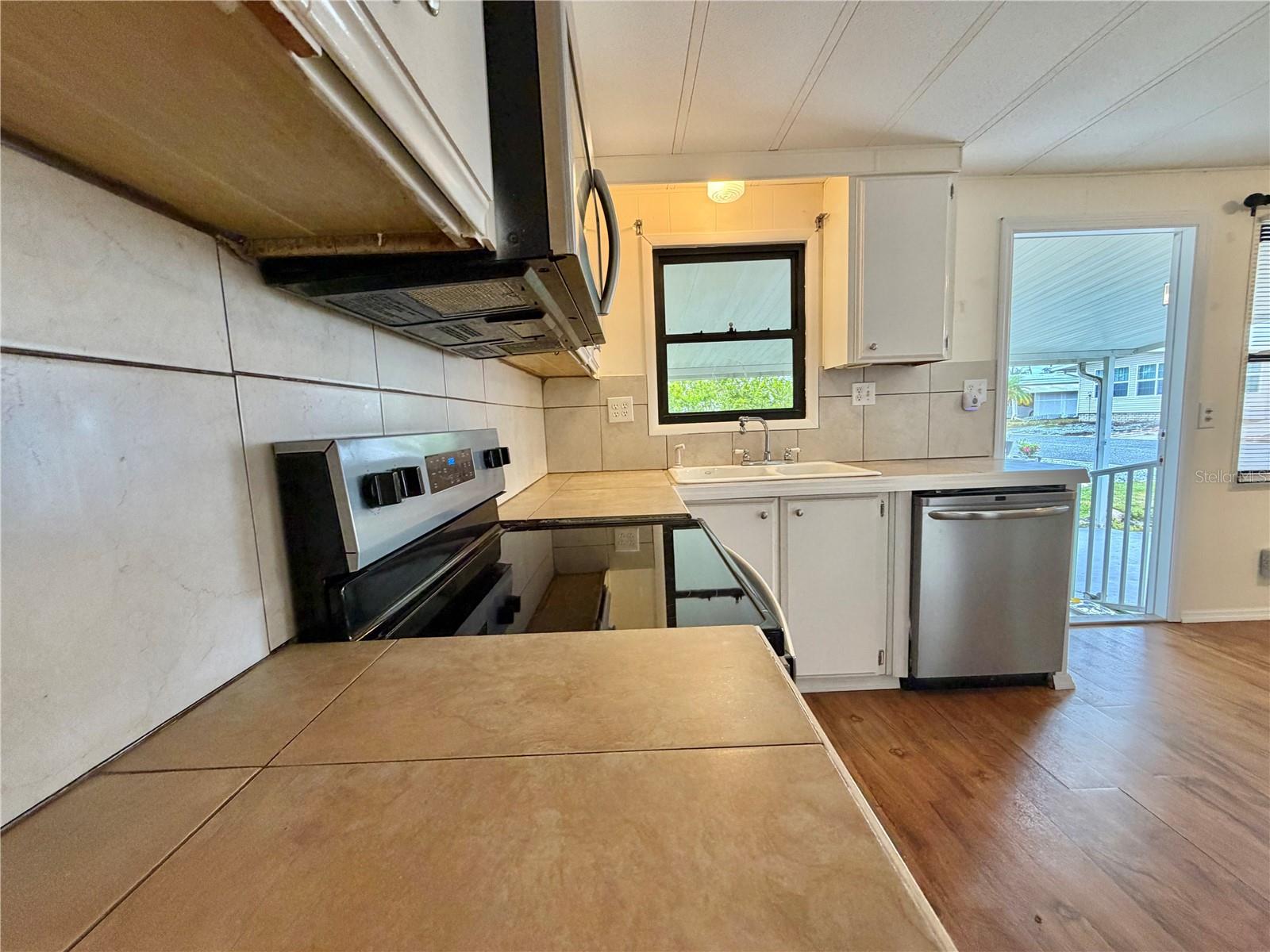 Image 24 of 52 For 121 Dogwood Trail