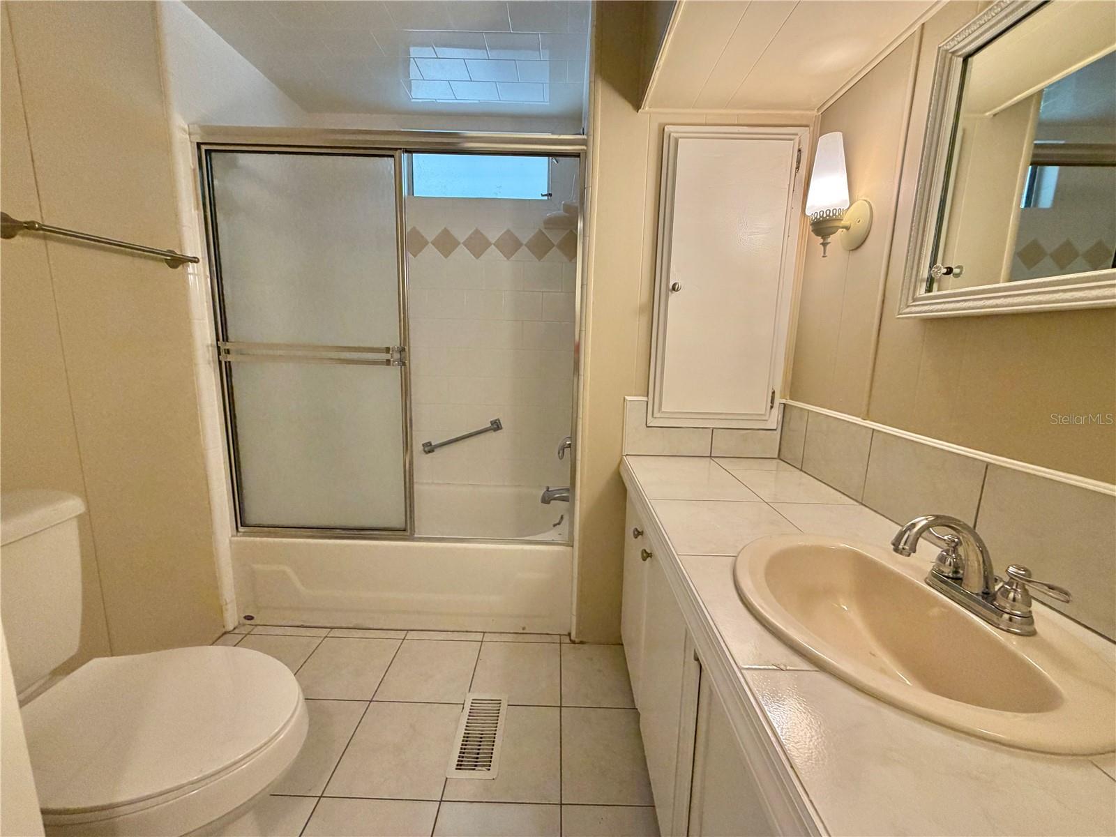 Image 32 of 52 For 121 Dogwood Trail