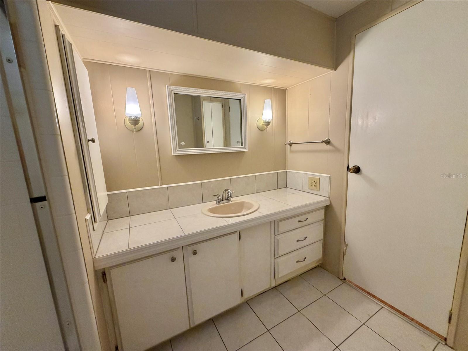 Image 34 of 52 For 121 Dogwood Trail