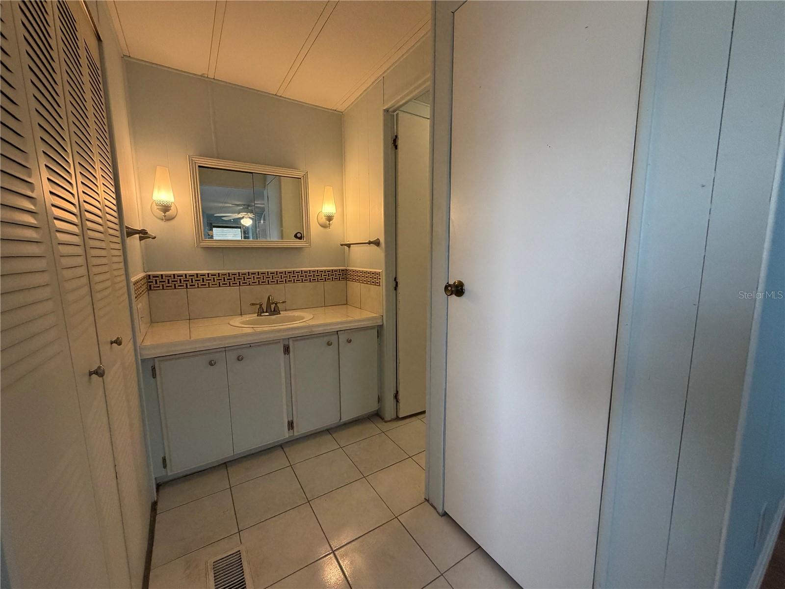 Image 39 of 52 For 121 Dogwood Trail