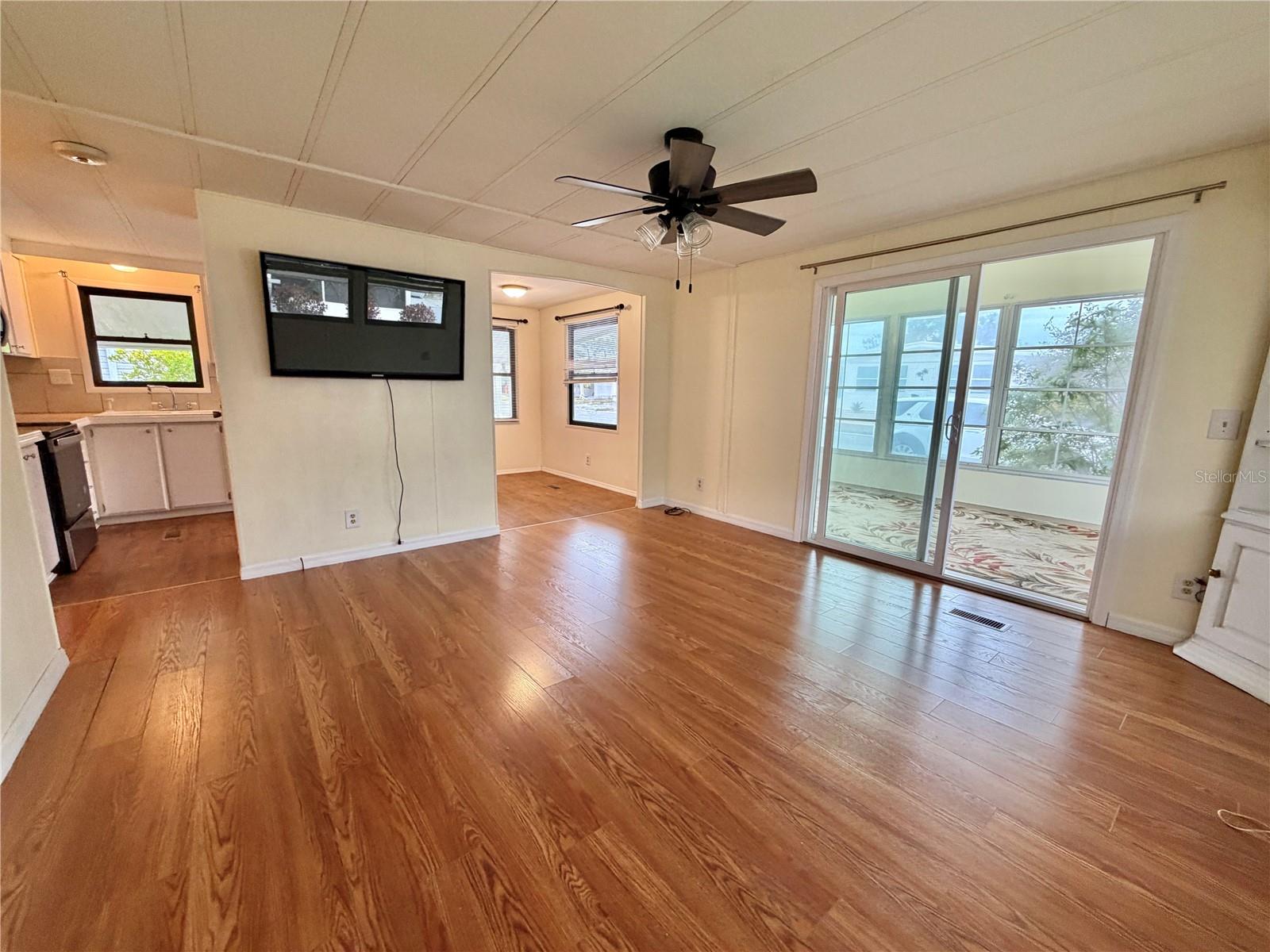 Image 8 of 52 For 121 Dogwood Trail