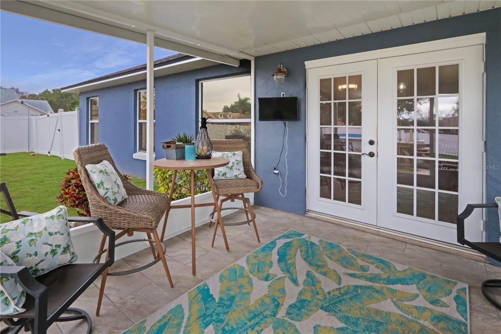 Image 34 of 43 For 640 Woodview Drive