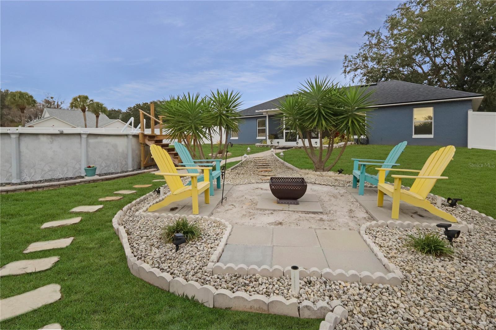 Image 41 of 43 For 640 Woodview Drive