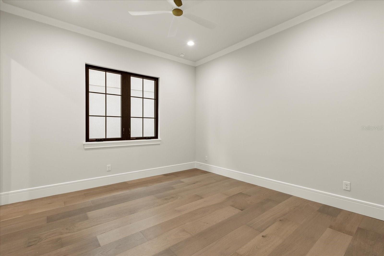 Image 30 of 47 For 16001 Volterra Point