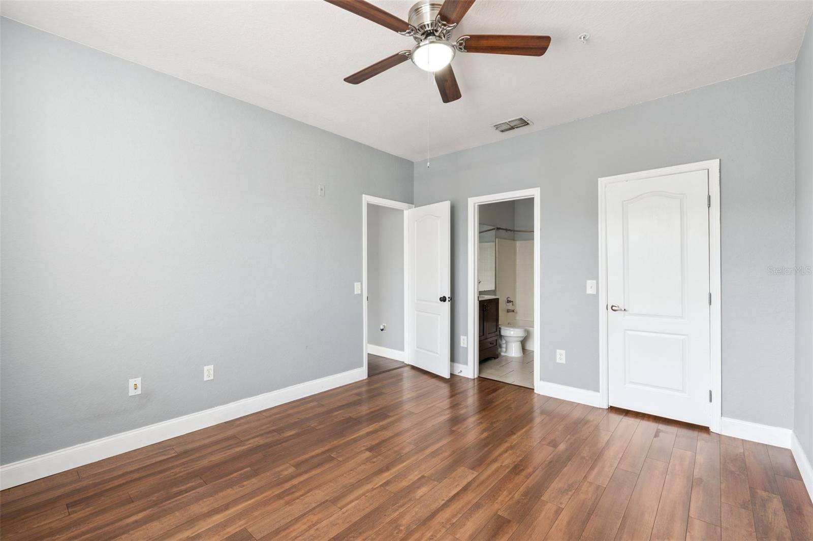 Image 15 of 29 For 3325 Kirkman Road 422