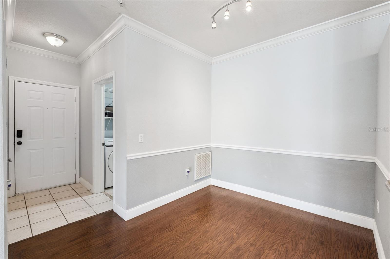 Image 5 of 29 For 3325 Kirkman Road 422