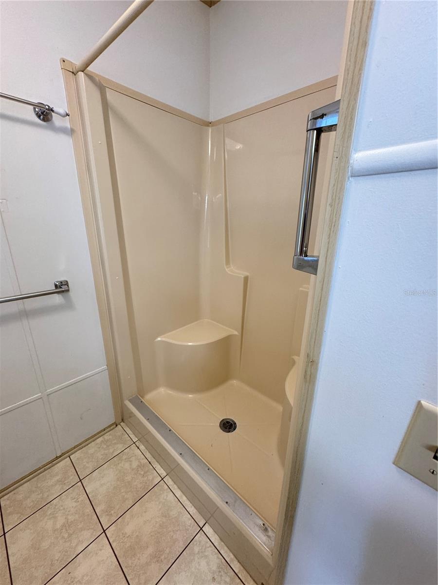 Image 25 of 100 For 25100 Pine Hill