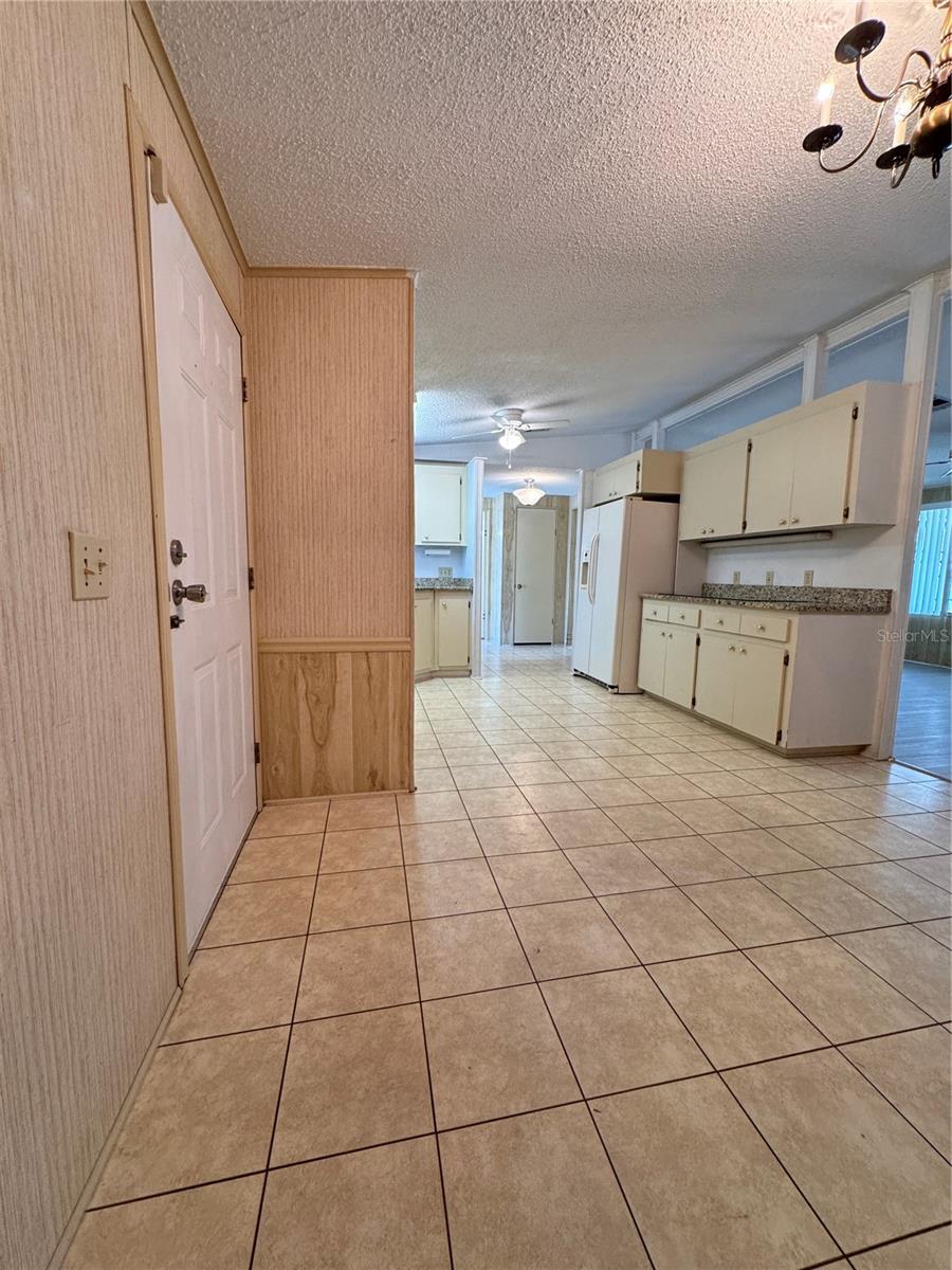 Image 34 of 100 For 25100 Pine Hill