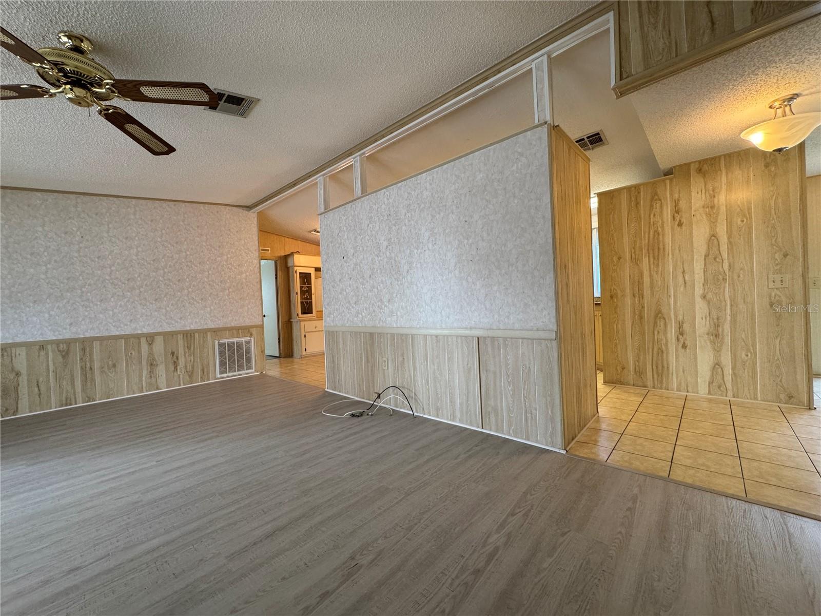 Image 46 of 100 For 25100 Pine Hill