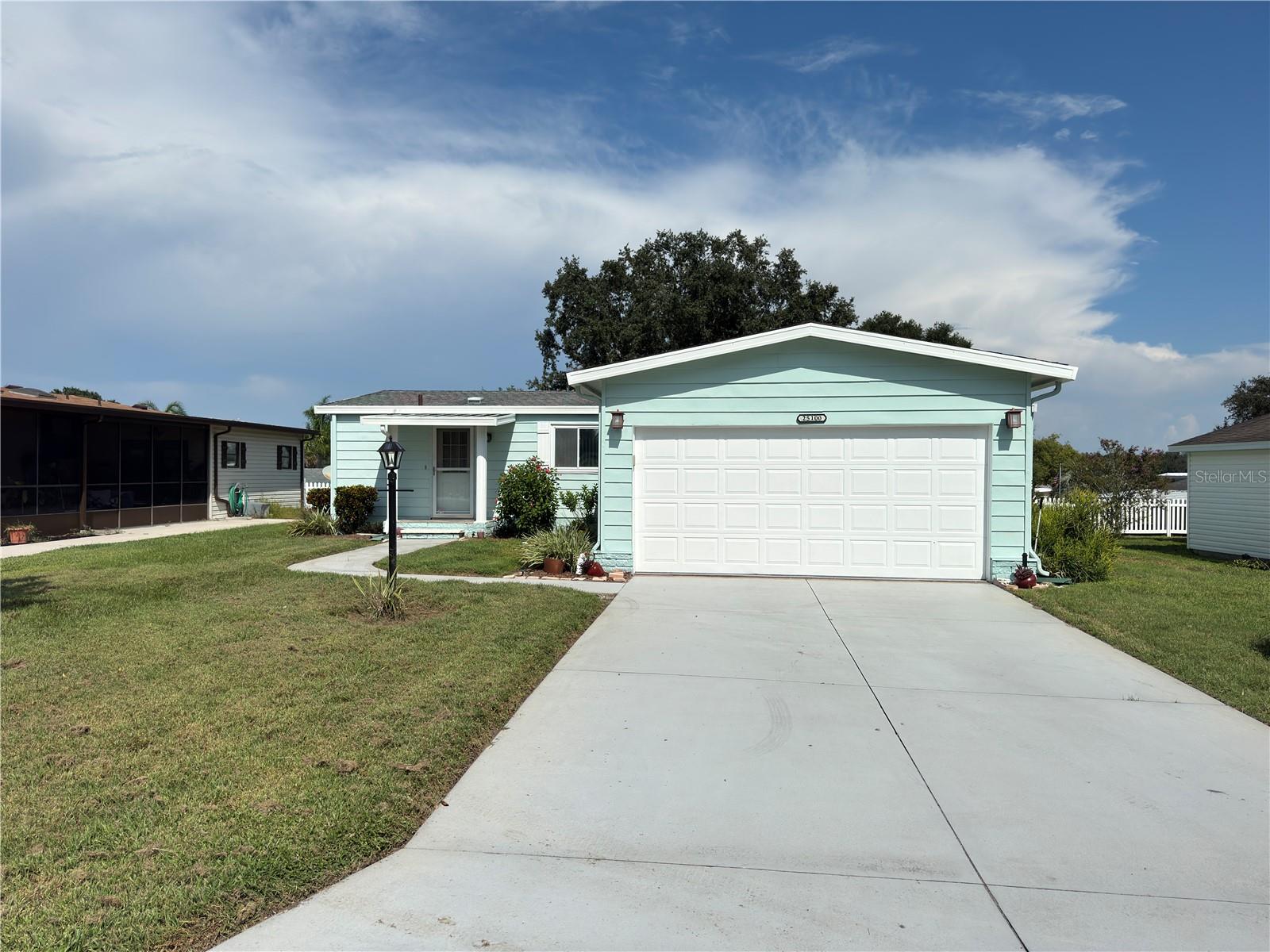 Image 5 of 100 For 25100 Pine Hill