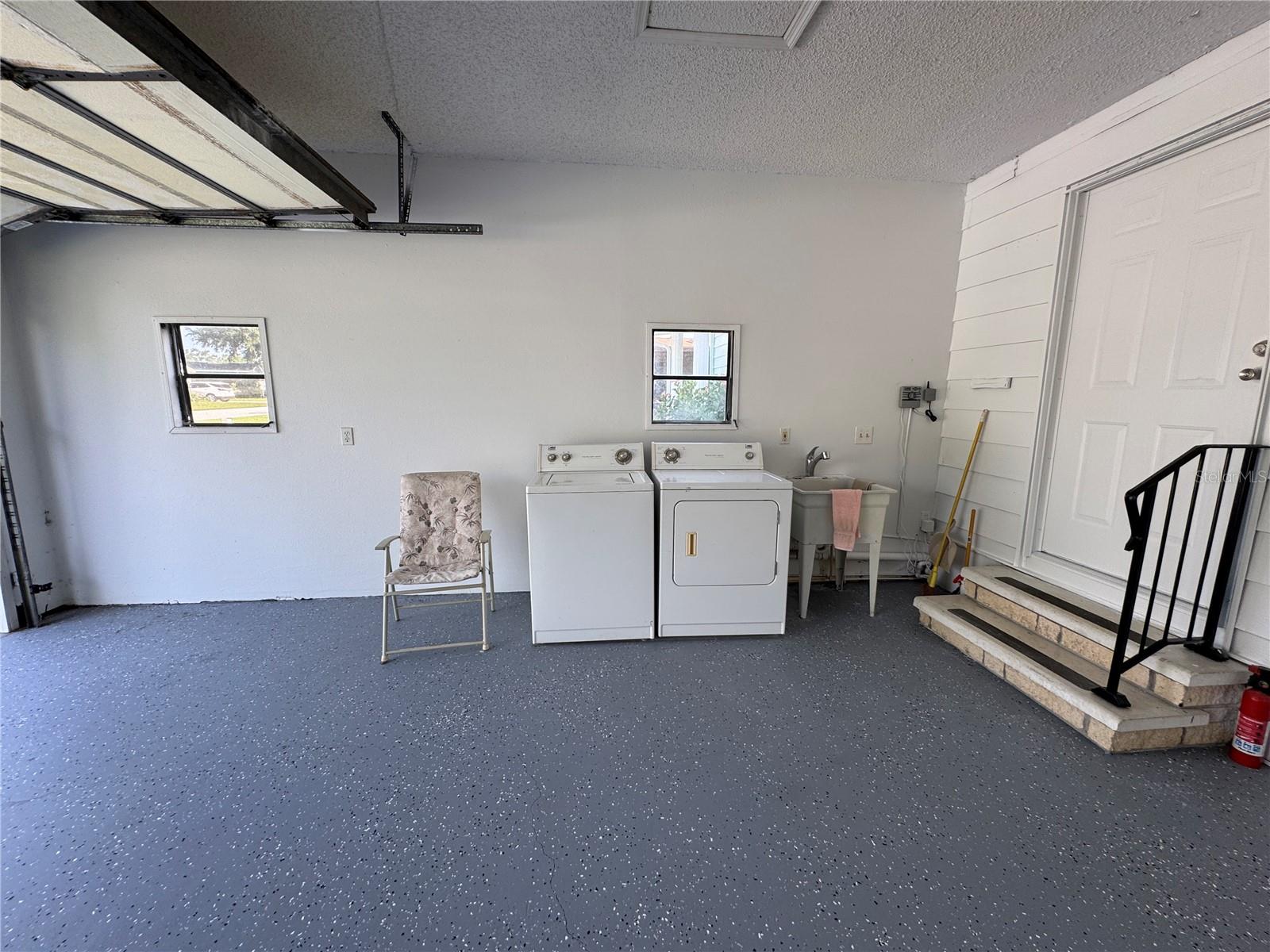 Image 57 of 100 For 25100 Pine Hill