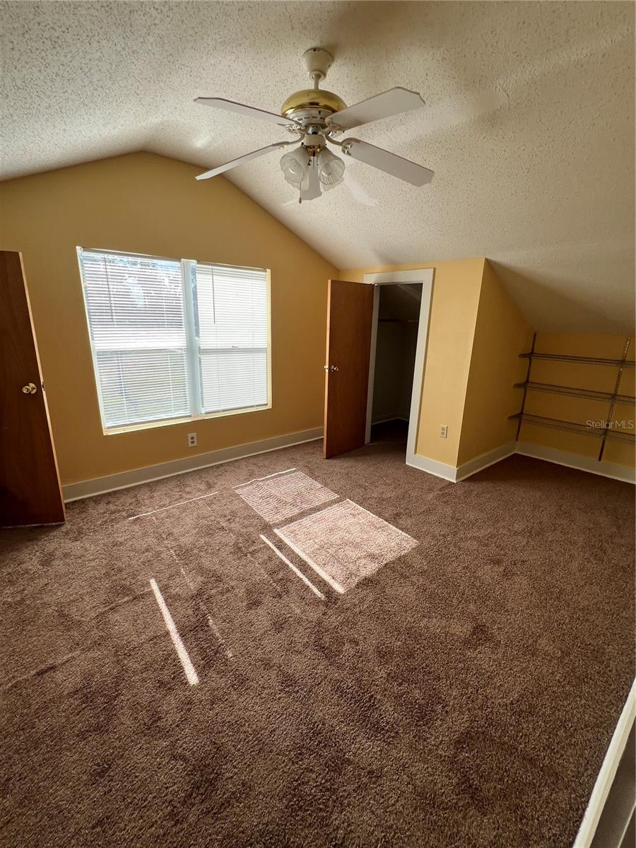 Image 10 of 13 For 211 Prescott Street