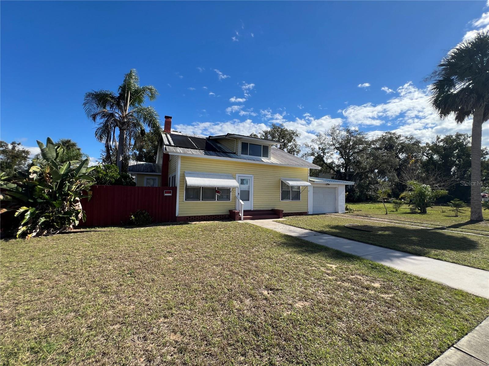 Image 2 of 13 For 211 Prescott Street