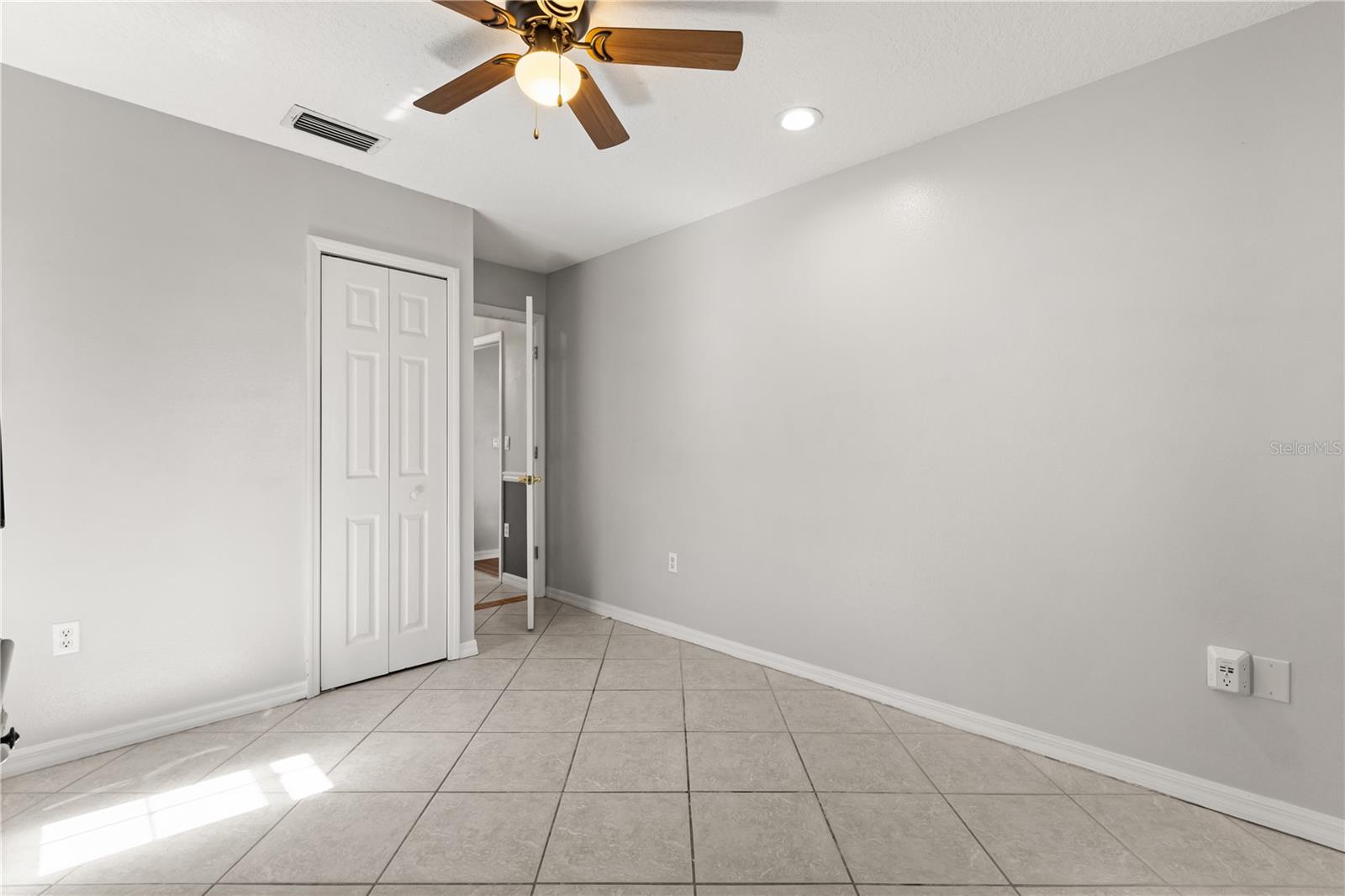 Image 21 of 38 For 38436 Langlois Place