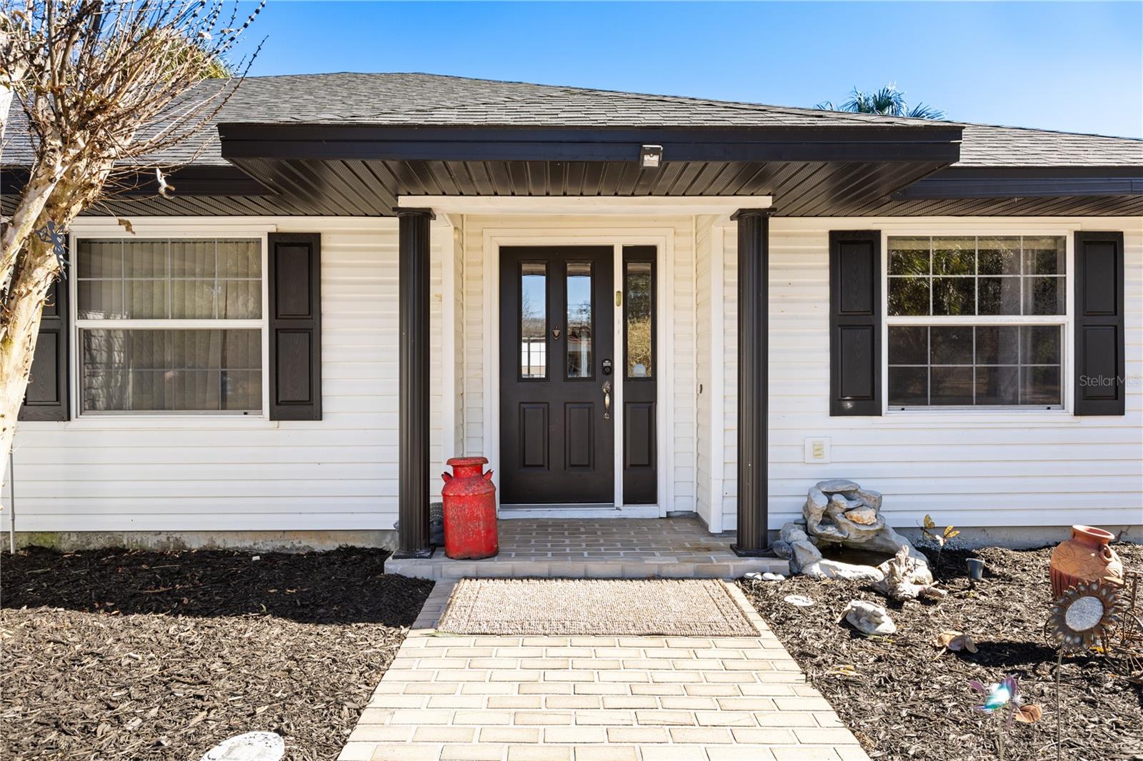 Image 3 of 38 For 38436 Langlois Place