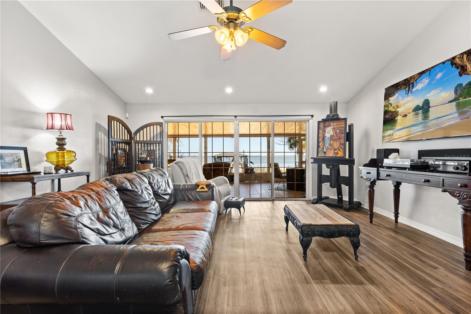 Image 4 of 38 For 38436 Langlois Place